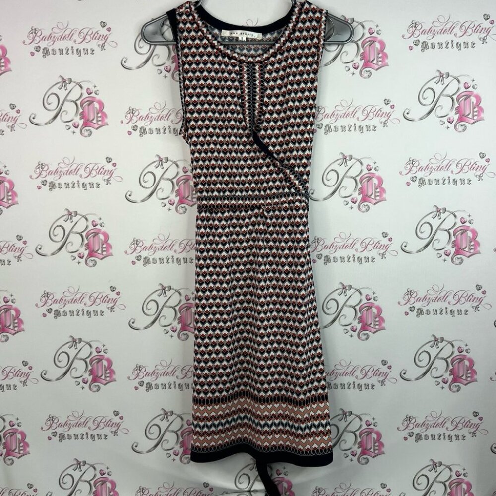 Max Studio dress tie up belted waist geomertric Black and Cream Mini Dress